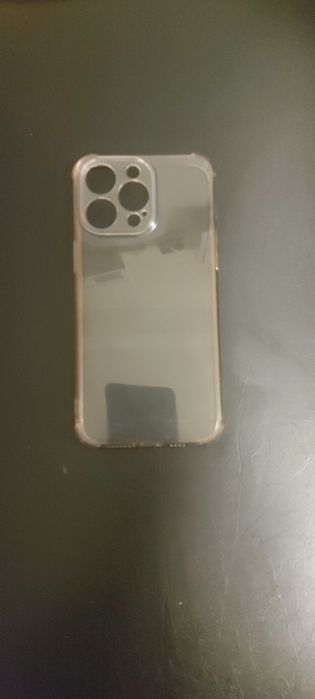 Чехол на телефон