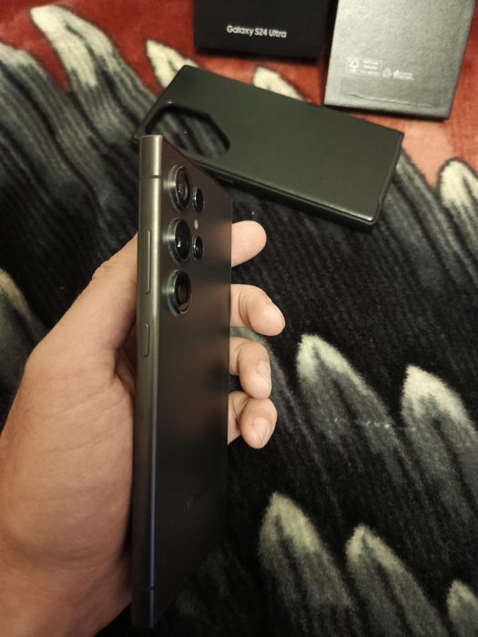 Samsung galaxy S24 ultra titanium black
