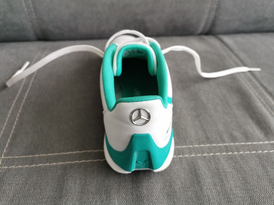 Buty PUMA Mercedes-AMG Petronas Formula 1 Drift rozmiar 36