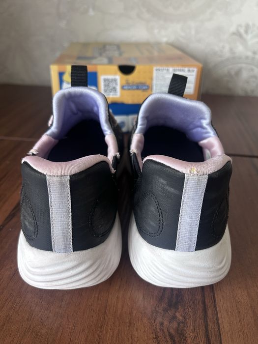 Кросівки 35 (22 см) Skechers