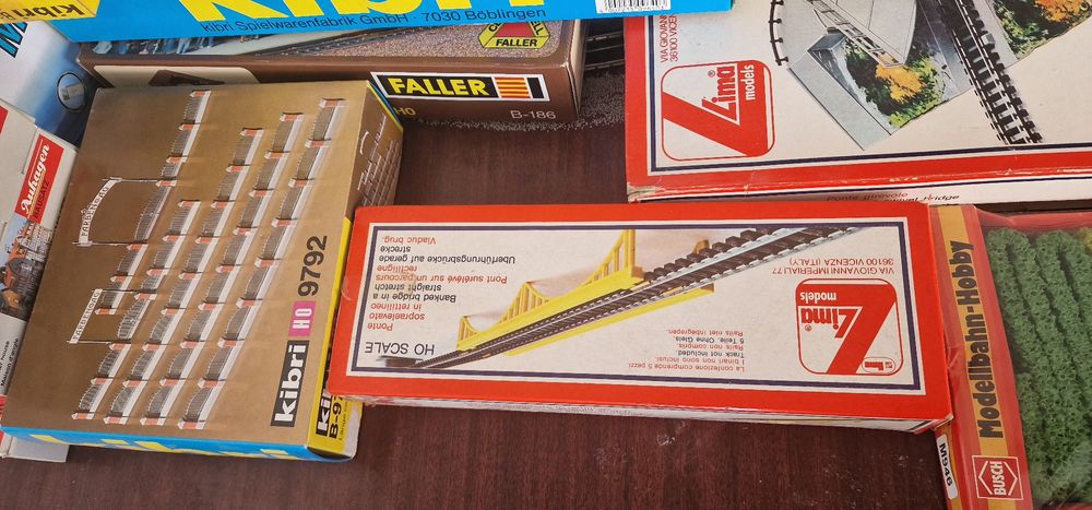 Decorações  para maquetes comboios