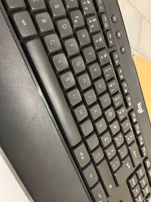 Logitech Wireless Keyboard + Mouse MK54064283862939905122