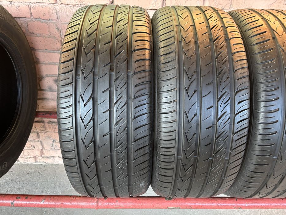 Комплект літніх шин 255/50R19 Gislaved