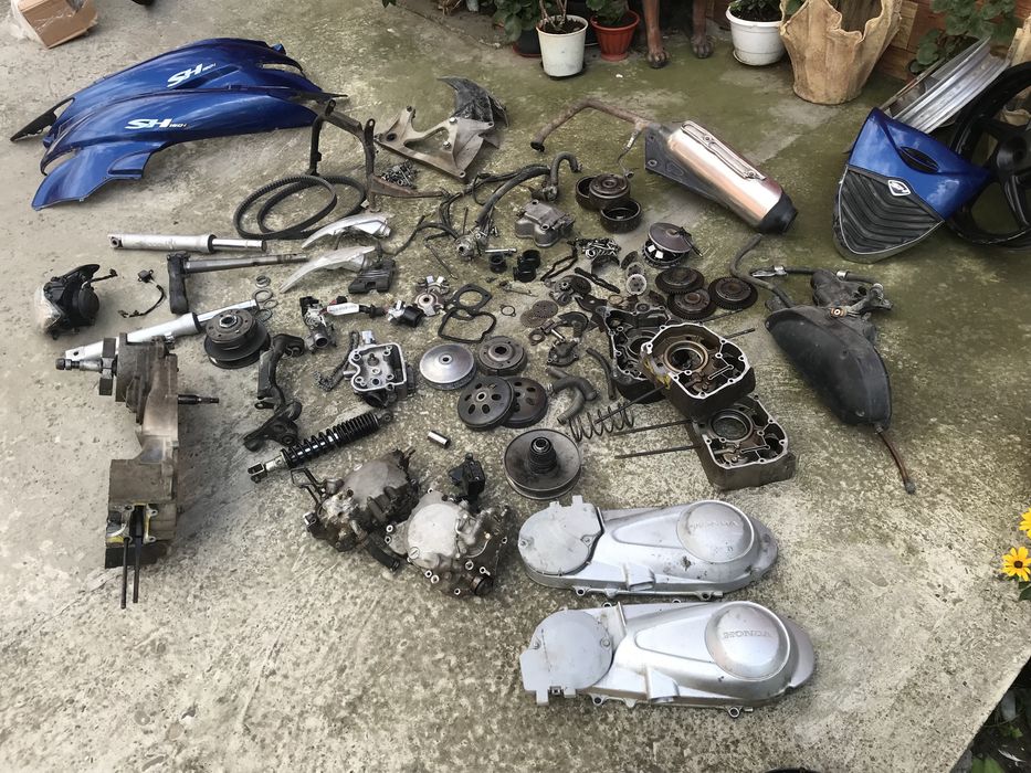 Продаються запчасти мото honda 125 150 sh інжектор