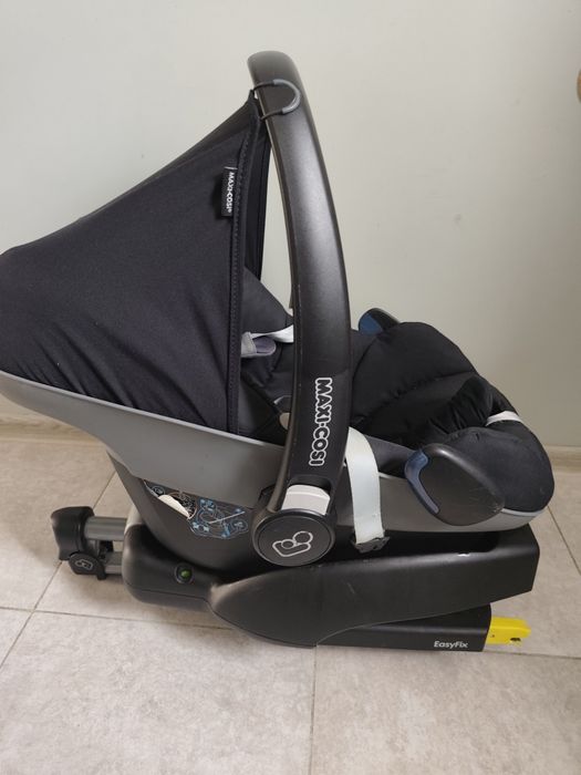 Fotelik samochodowy z bazą ISOFIX maxi cosi
