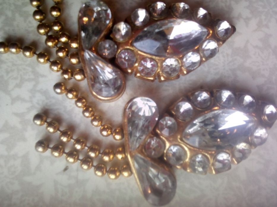 Остатки сломанной бюжетерии  для украшения поделок