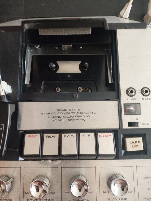 Gira-Discos Vintage Crown SCP-71SW