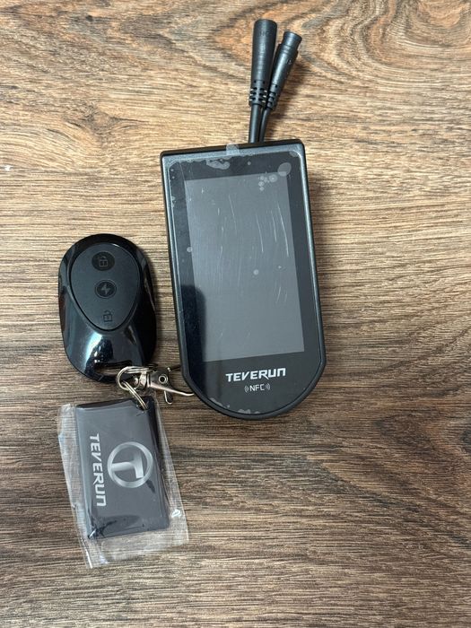 Teverun Blade GT 2 дисплей TFT
