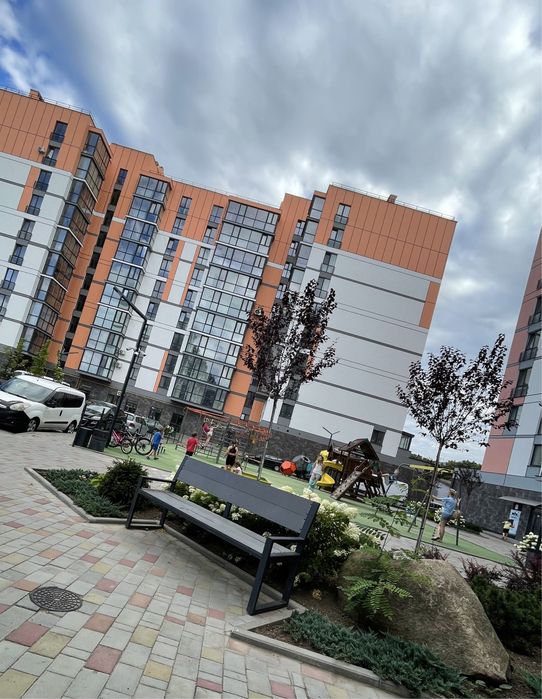 Подобову 1кім. квартира, люкс, в новобудові біля ж.д вокзалу