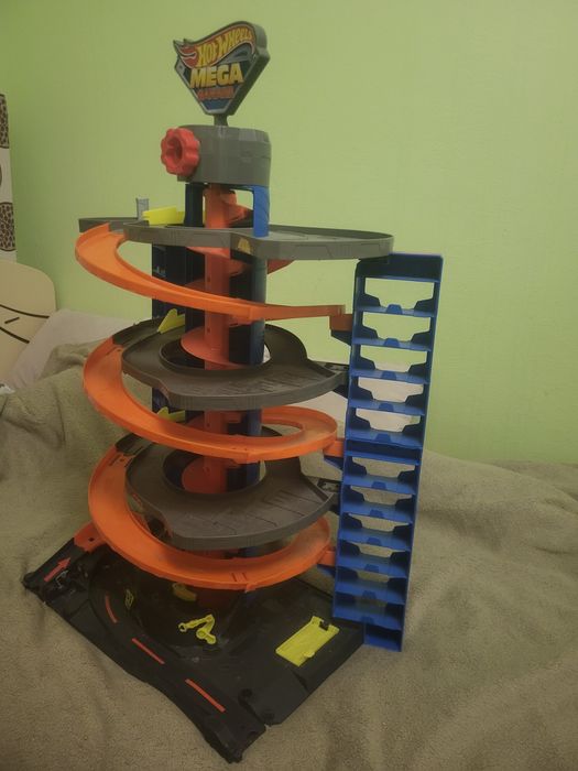 Garaż Hot Wheels i dodatki