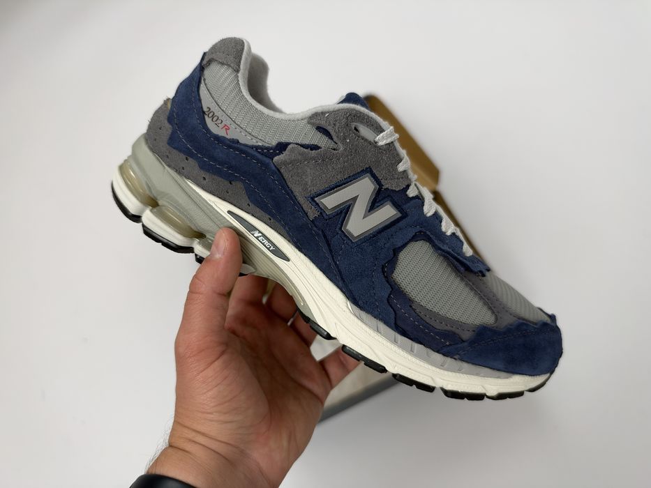 Кросівки чоловічі New Balance 2002R Protection Pack " M20024R5 оригінал