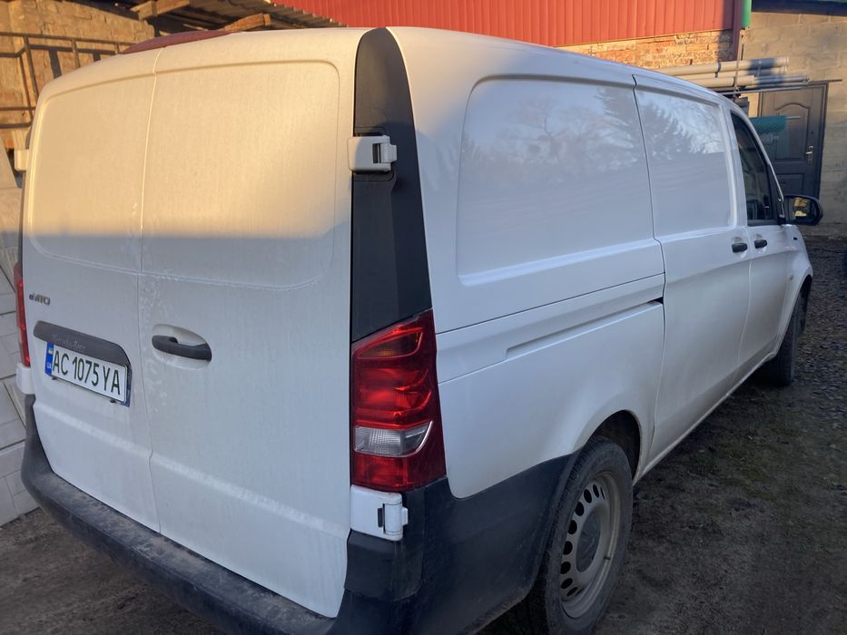 Мерседес Бенс eVito