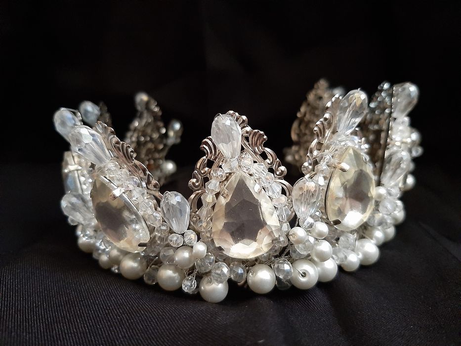 Діадема. Корона.