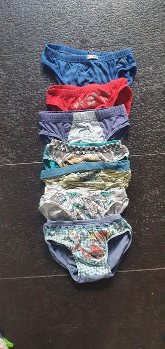 7 szt majtki bielizna. 110-116 w b.dobry stanie