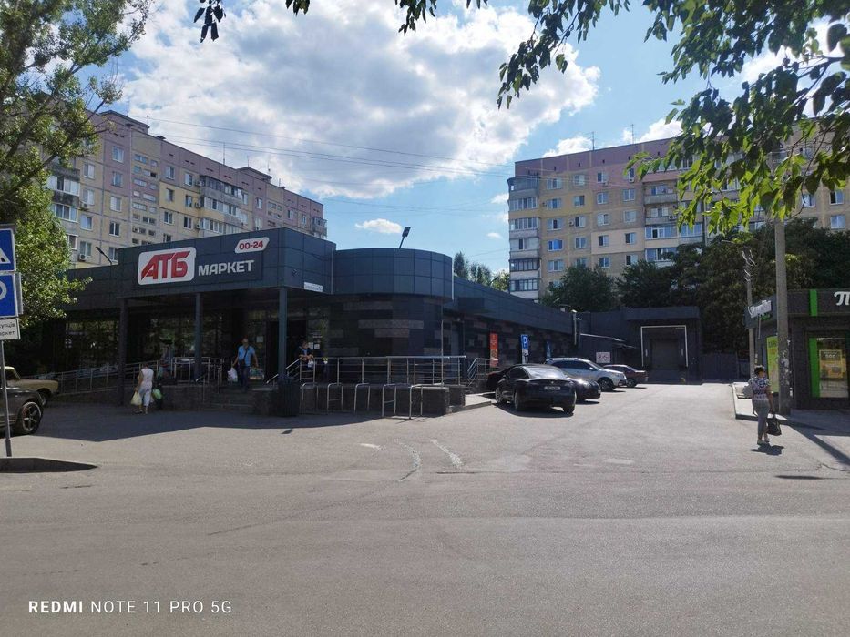 Продам  уютную  2-х квартиру, на Терещенковской,27. Отличная локация.