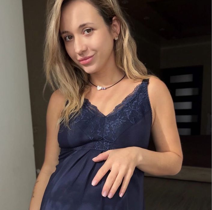 Комплект в пологовий з сорочки
для годування і халату (л/хл; 48-52)