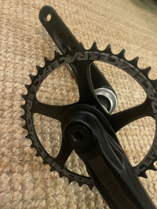 Pedaleiro race face aeffect