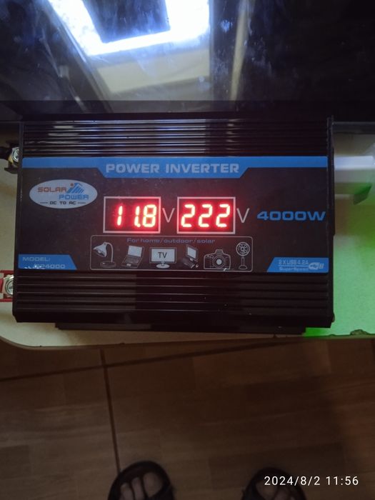 Инвертор 4000Вт,12В,220В
