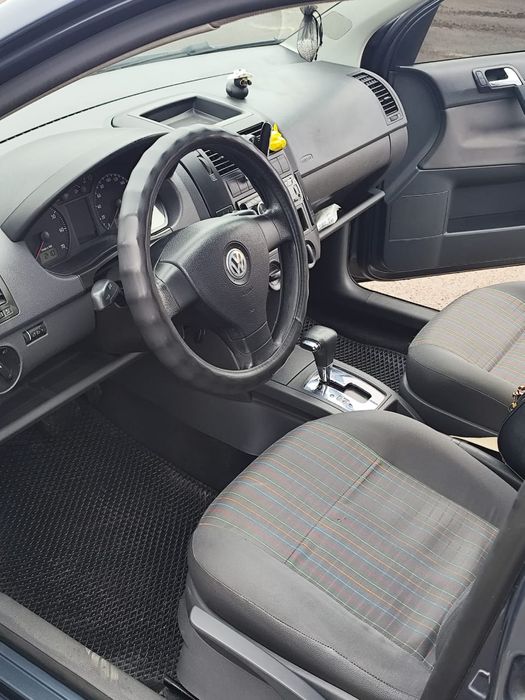 Volkswagen Polo 2008 1,4 AT