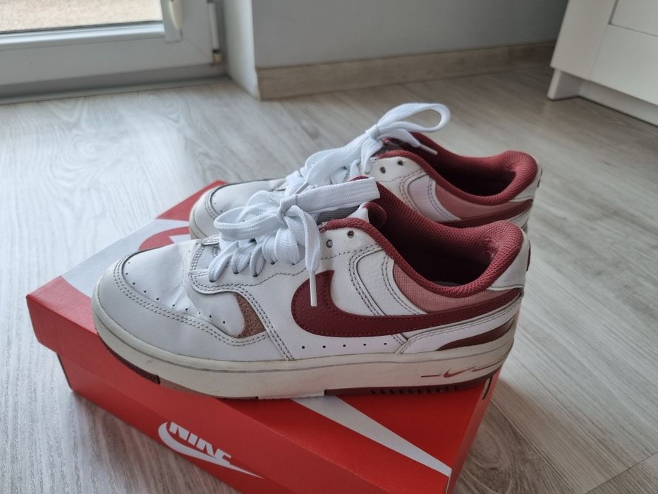 Buty dziewczęce Nike 38 ,24 cm