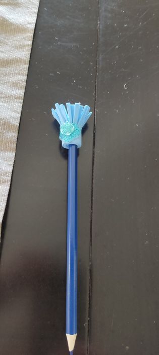 Lápis + ponteira pompom, etc