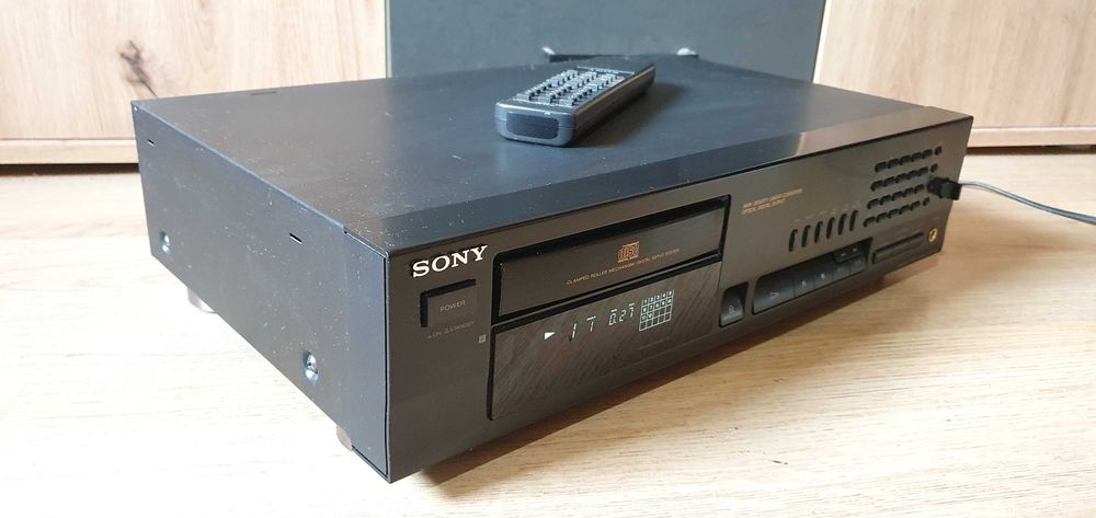 Sony CDP-461 odtwazacz CD, pilot RM-D820