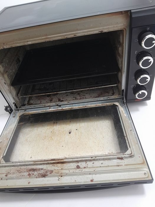 Vendo. Miniforno usado marca  Electronia para peças
