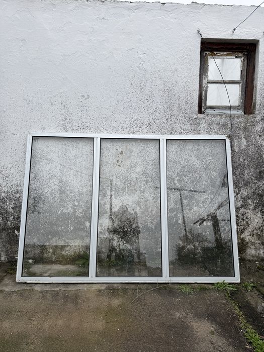 Janela em alumínioo – 3 folhas