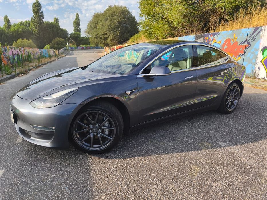 Tesla Model 3 Premium Long Range AWD Dual Motor