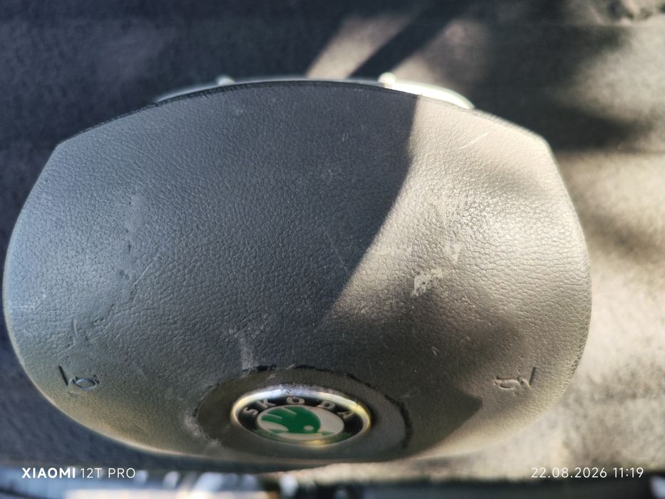 Продам подушку AIRBAG на Skoda