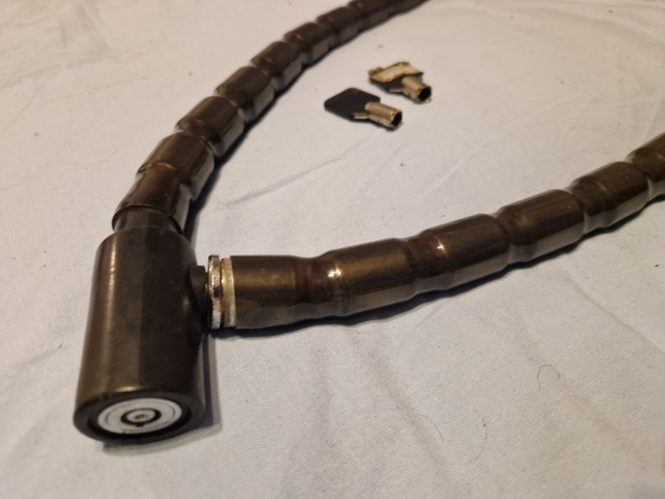 Замок для велосипеда.