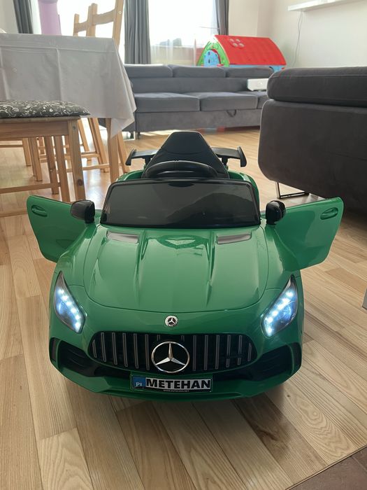Mercedes Dziecięcy pojazd na akumulator