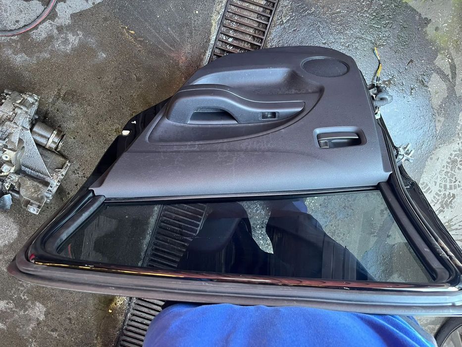 Mitsubishi Space Star VI - PORTA TRAS DIREITA - PT545