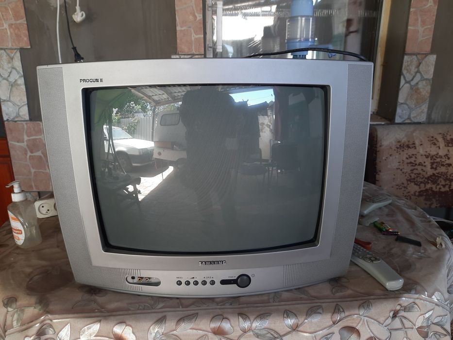 Телевизор Самсунг 24диагональ