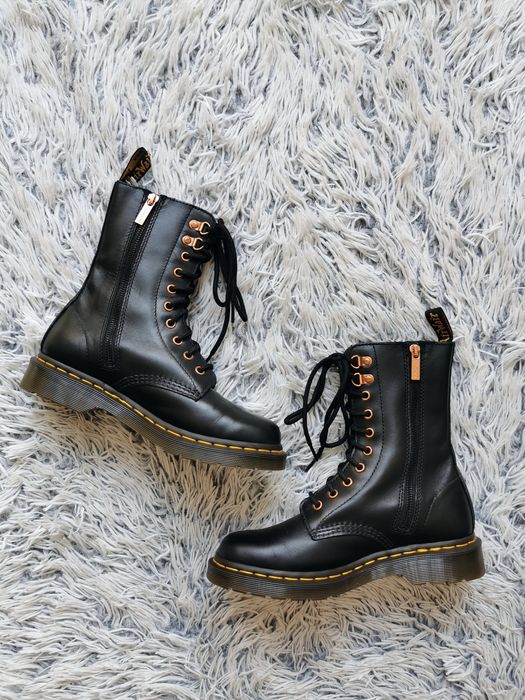 Dr. Martens 1490 Rose Gold Hardware
