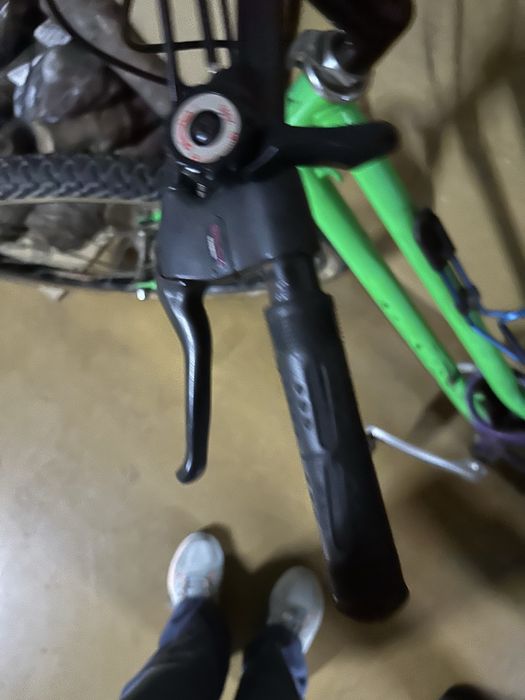 Bicicleta Shimano com 7 mudanças