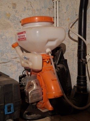 Opryskiwacz spalinowy