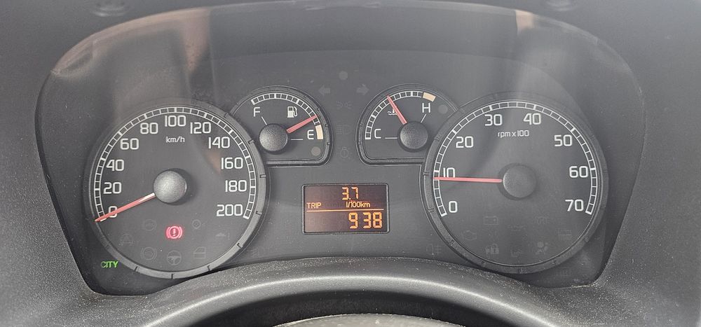 Fiat Punto 1.3 Multijet (2007) – 5 Portas – AC - Muito Económico