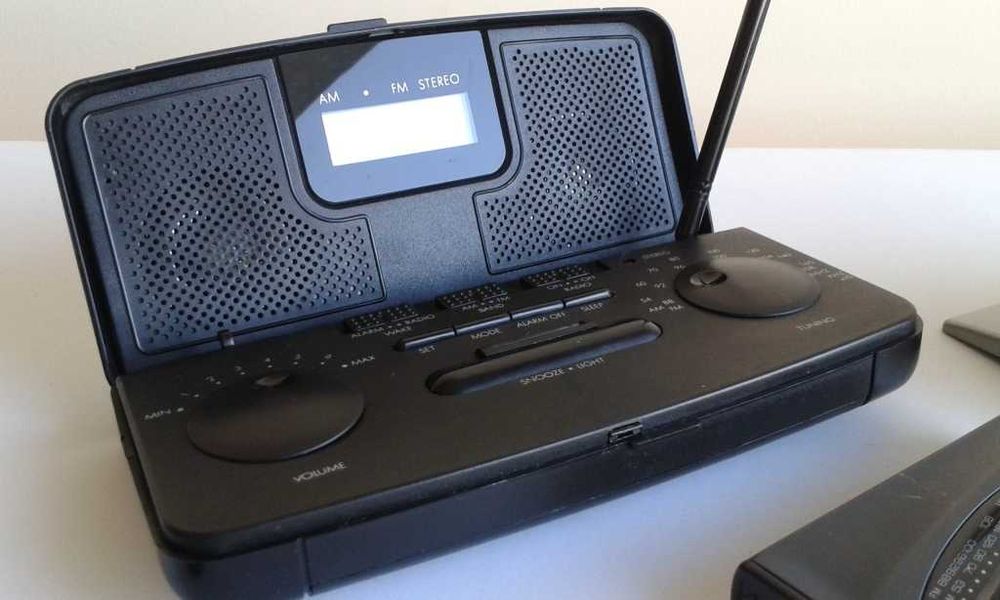 Rádios Portáteis e Relógios horários