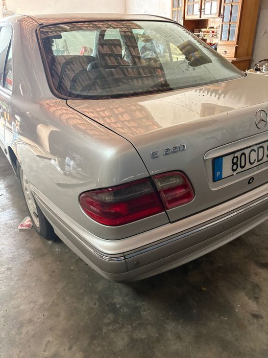 Mercedes E220 CDI Elegance - para venda
