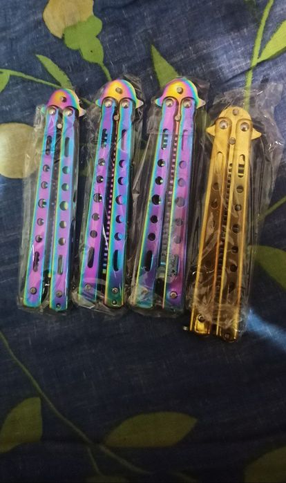 Продам нож бабочку расчёску