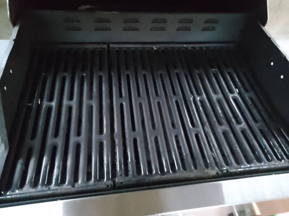 Grill gazowy palnikowy