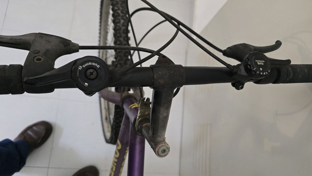Bicicleta confersil Pegasus, pouco uso precisa de câmara de ar