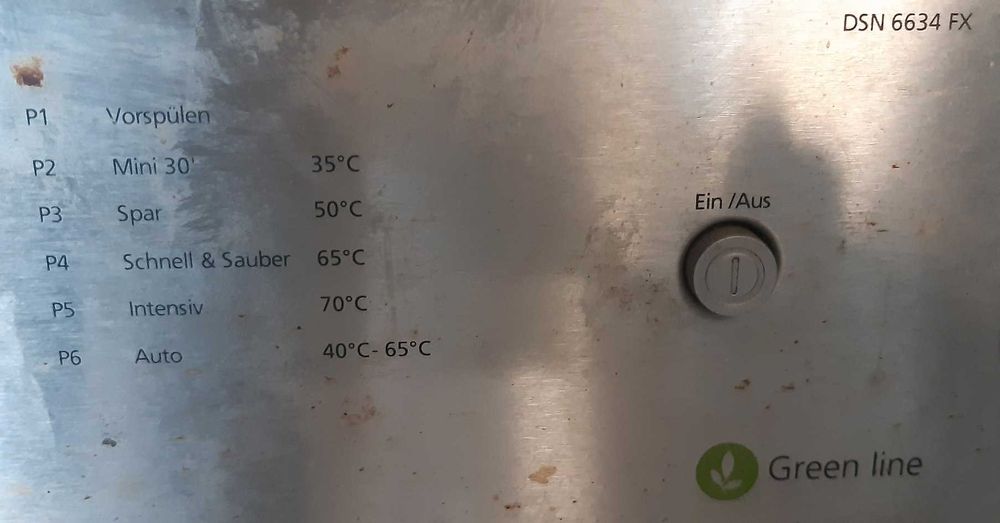 Посудомийна машина BEKO DSN 6634 FX.