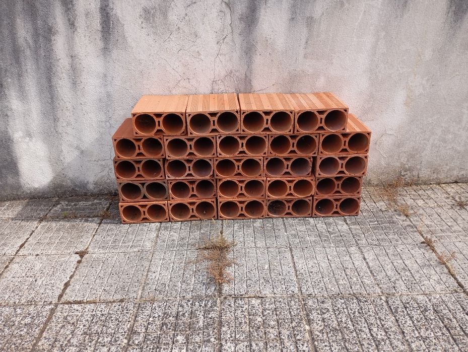 Garrafeira em tijolo