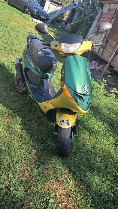 Продам скутер Peugeot