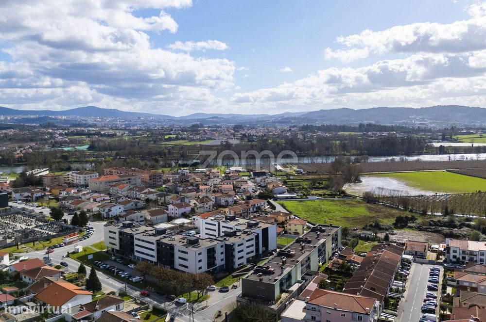 Apartamento T3 Renovado, em Vila de Prado, Vila Verde