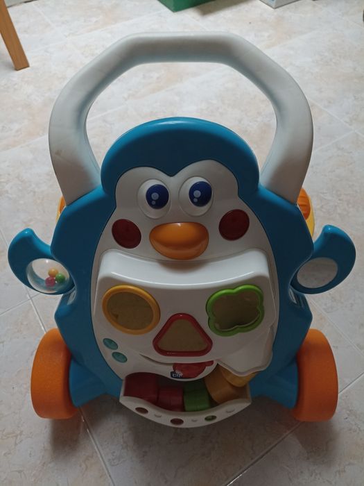 Brinquedo primeiros passos Pinguim