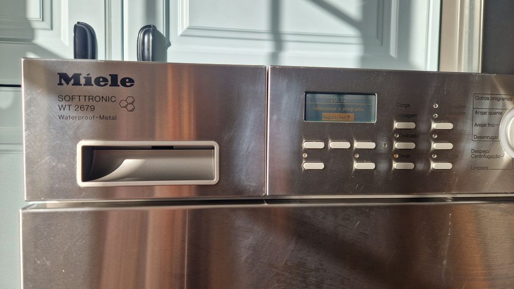 Miele Softtronic WT 2679 - Lavar/secar Roupa - Avariada