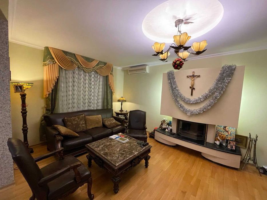 Продається 2-х рівнева квартира VIP класу, район Мазепи, Трускавець!